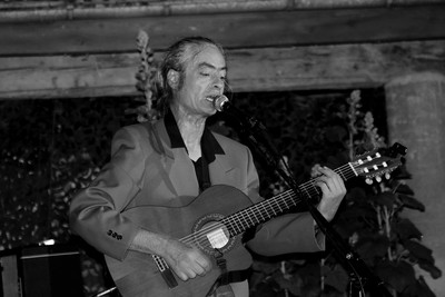 Denis Gaud et son orchestre en concert.